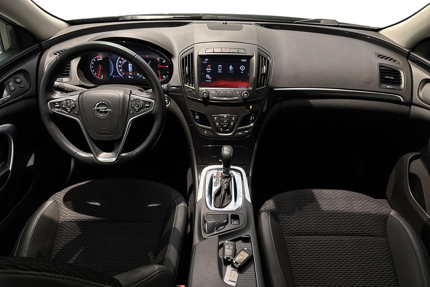 Opel Insignia vaihtoauto