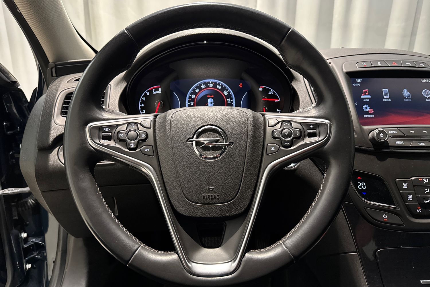 Opel Insignia vaihtoauto