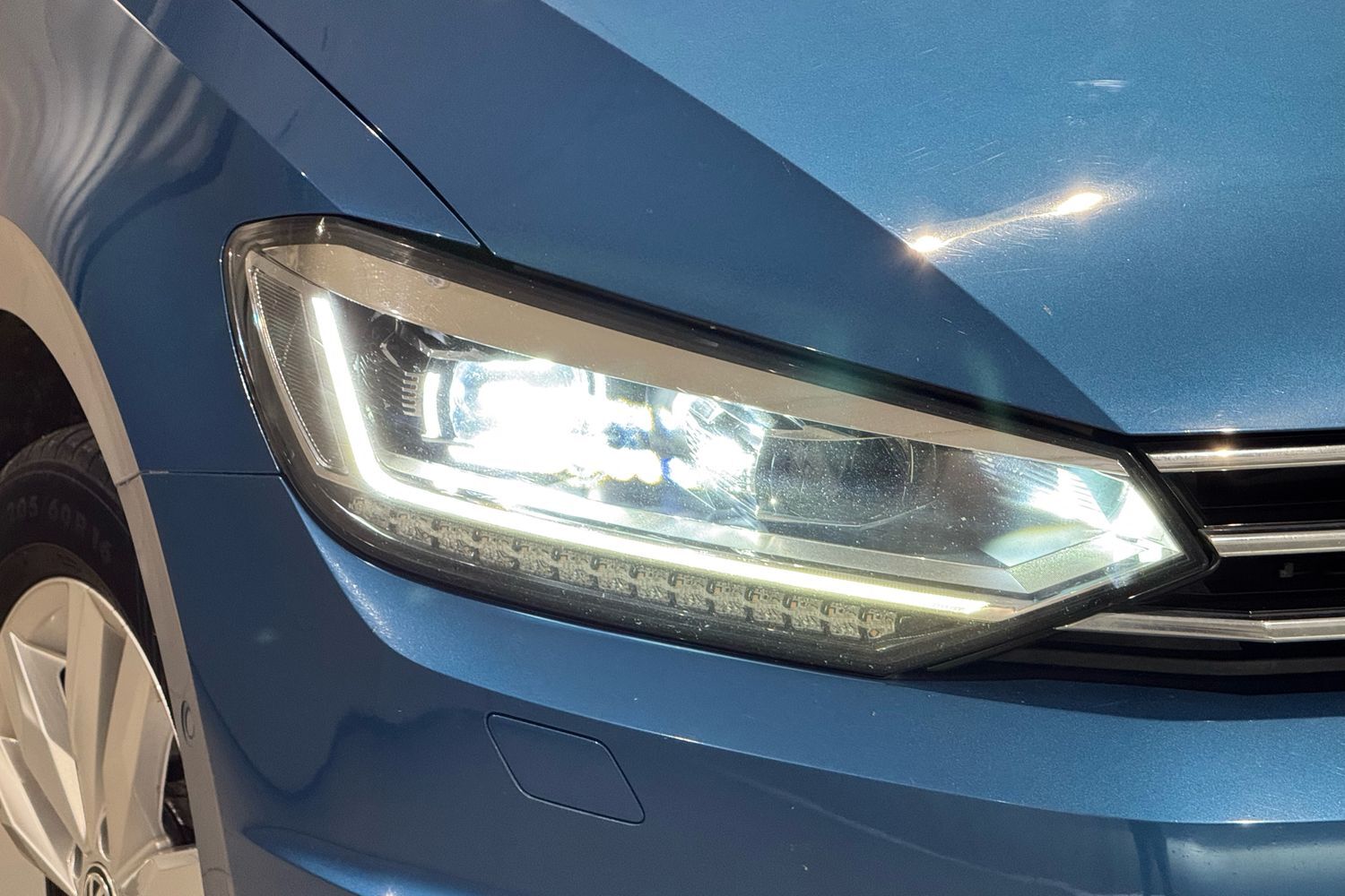 Volkswagen Touran vaihtoauto