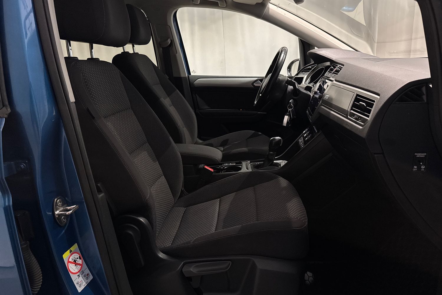 Volkswagen Touran vaihtoauto