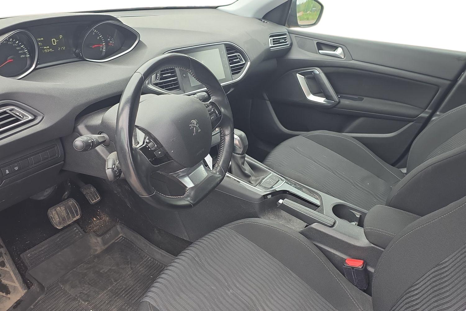 Peugeot 308 vaihtoauto
