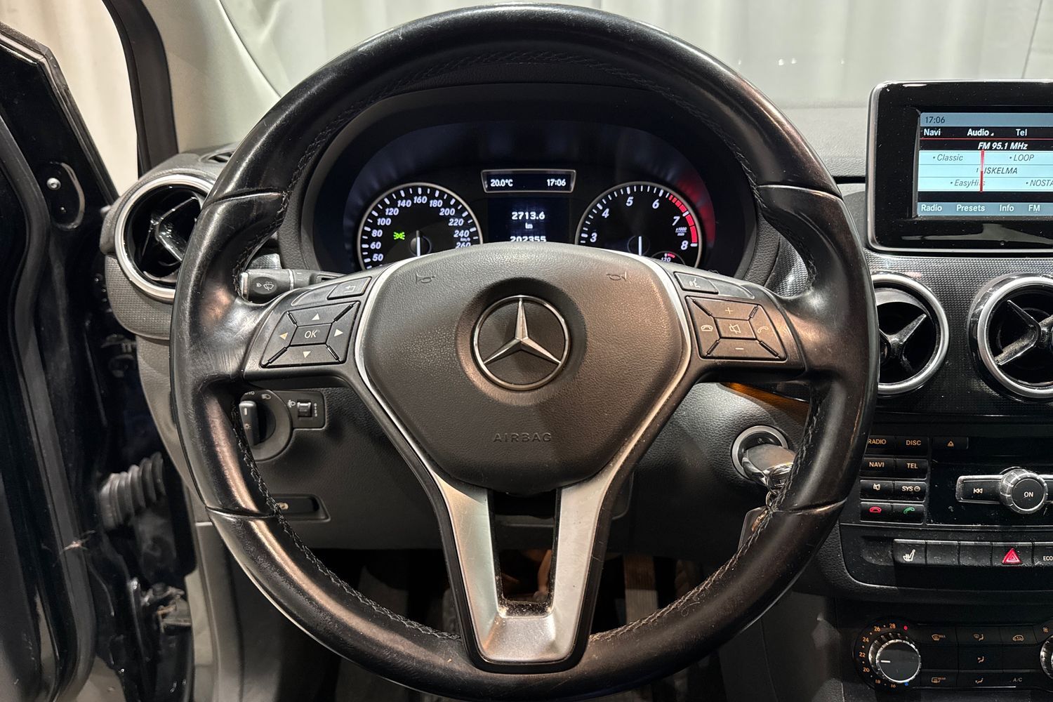 Mercedes-Benz B vaihtoauto