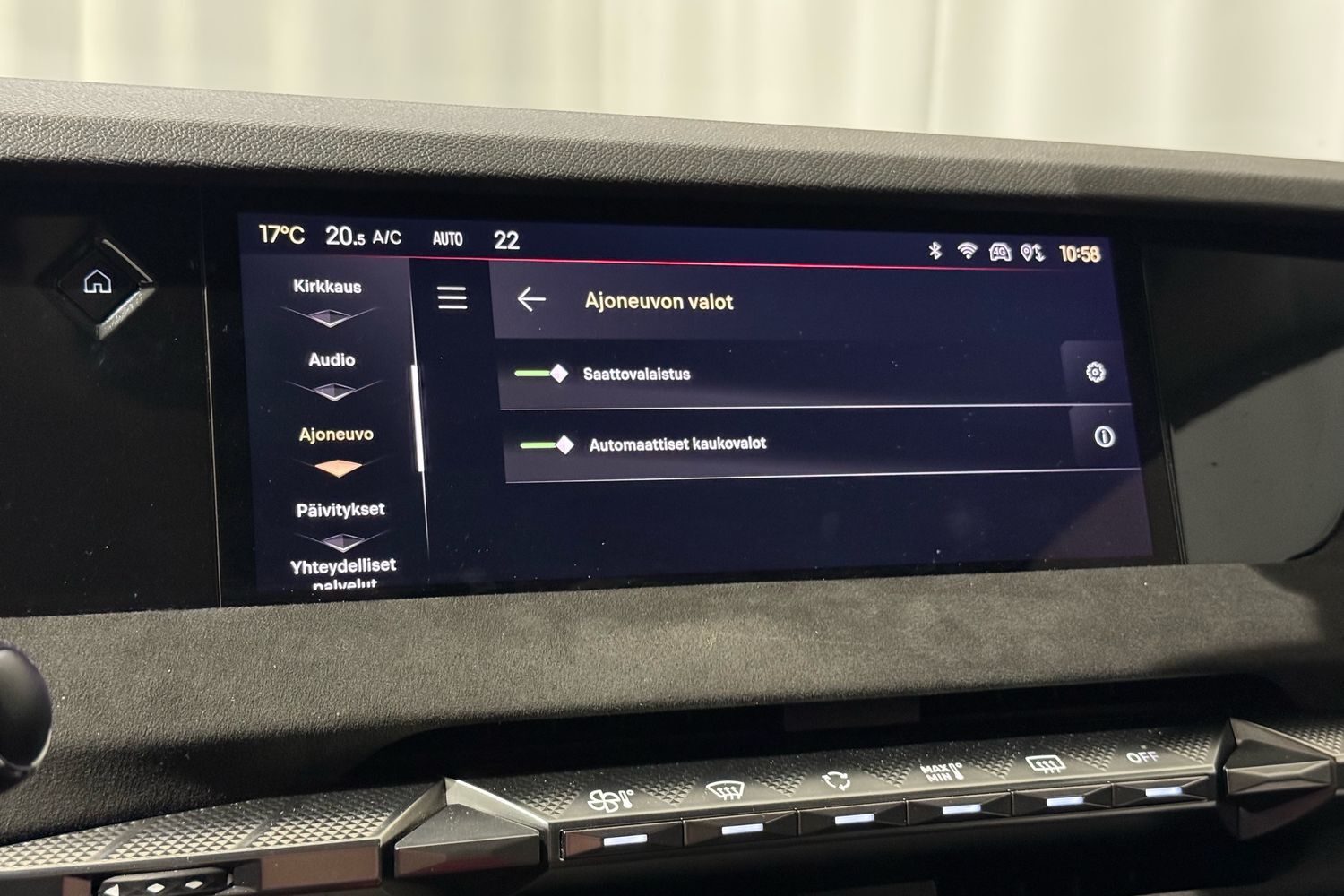DS 4 vaihtoauto