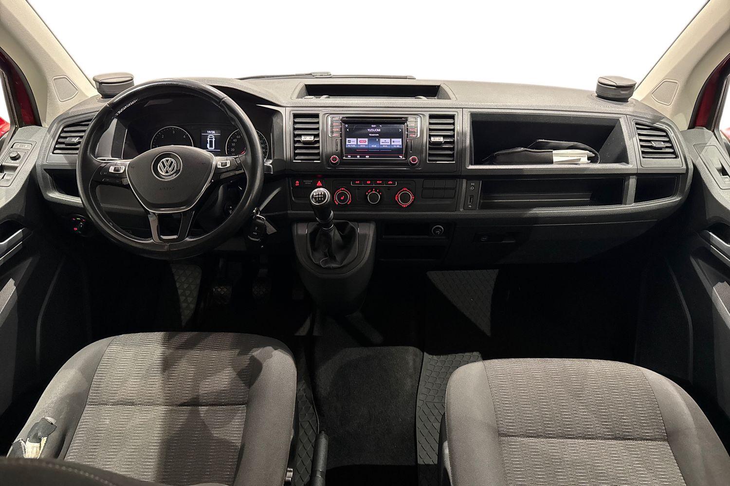Volkswagen Caravelle vaihtoauto