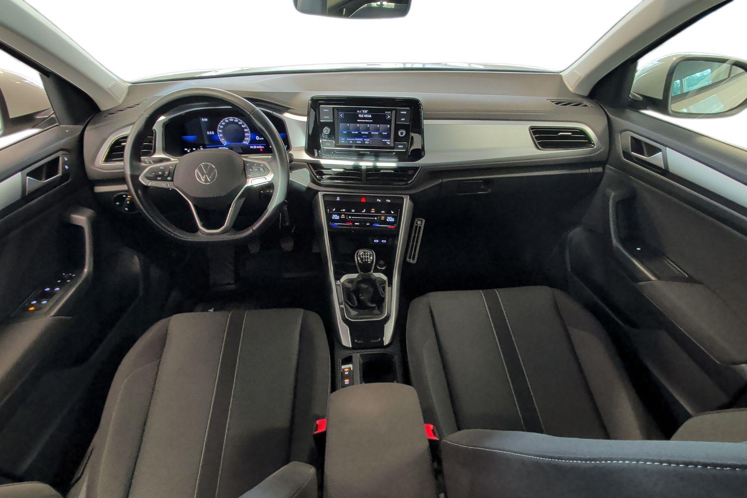 Volkswagen T-Roc vaihtoauto