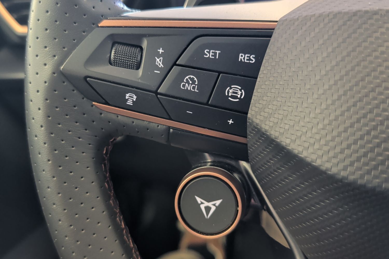 Cupra Formentor vaihtoauto