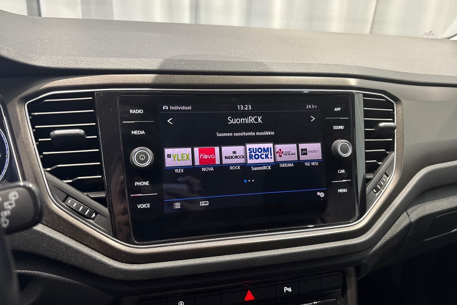 Volkswagen T-Roc vaihtoauto