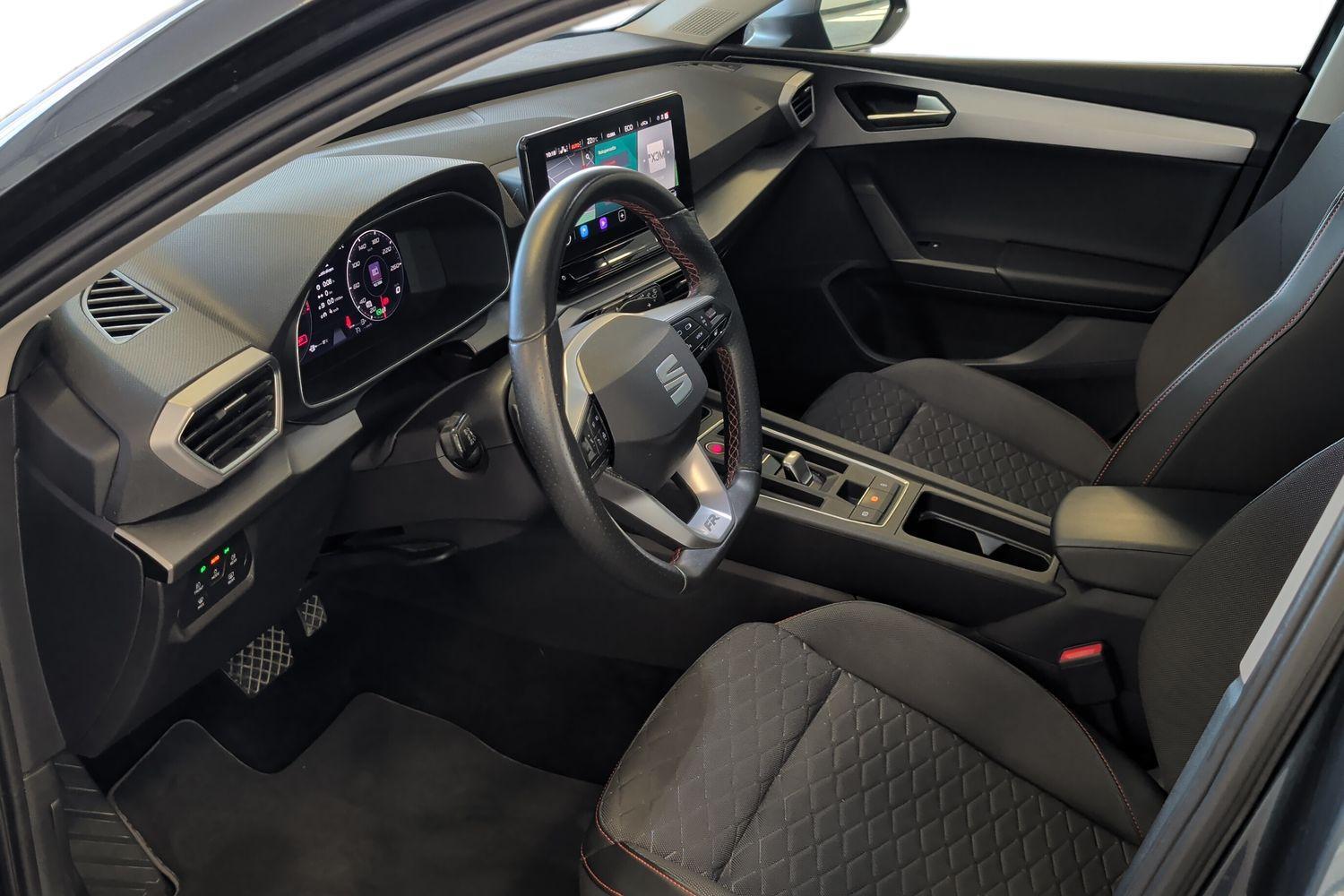 SEAT Leon Sportstourer vaihtoauto