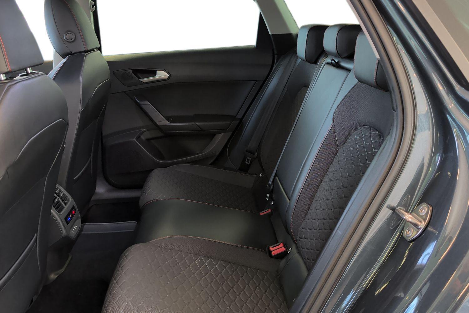 SEAT Leon Sportstourer vaihtoauto