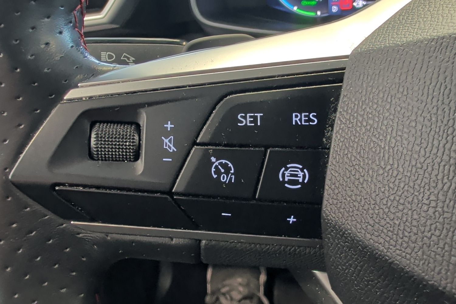 SEAT Leon Sportstourer vaihtoauto