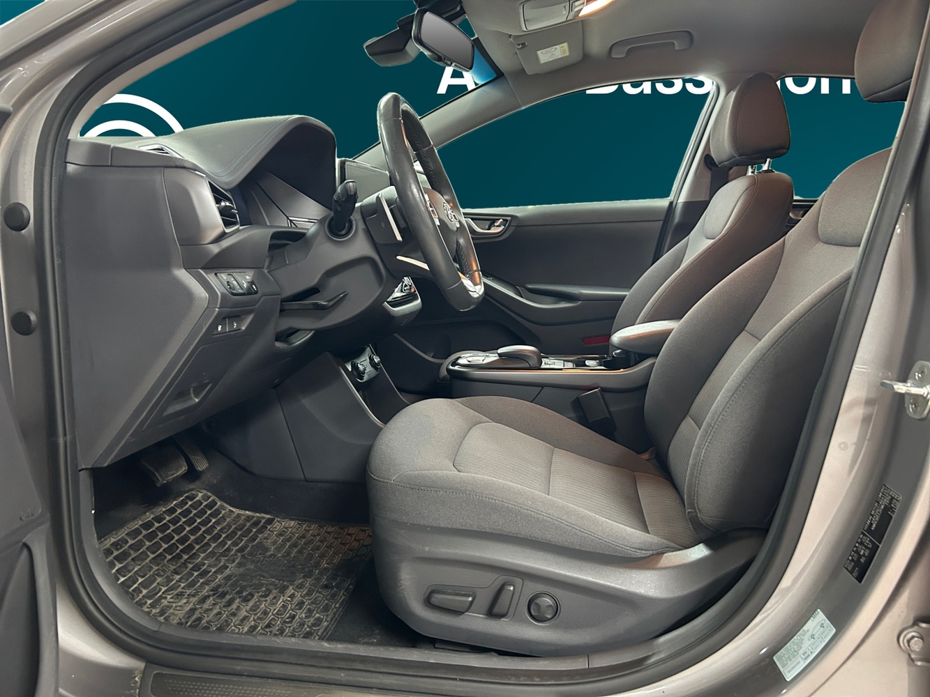 Hyundai IONIQ electric vaihtoauto