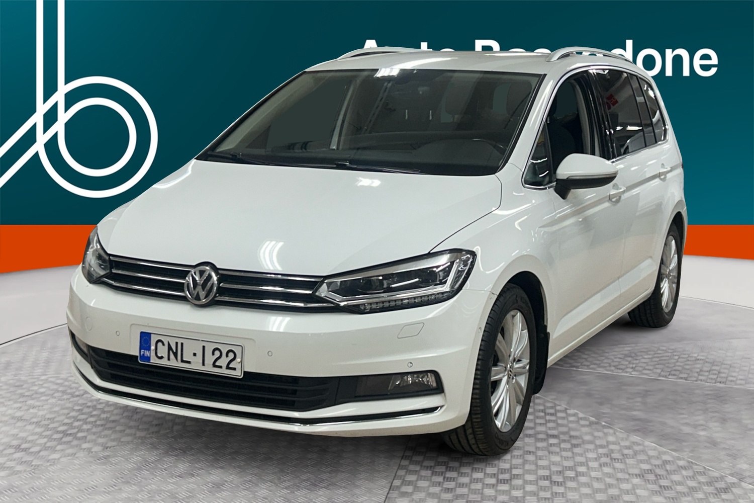 Volkswagen Touran vaihtoauto