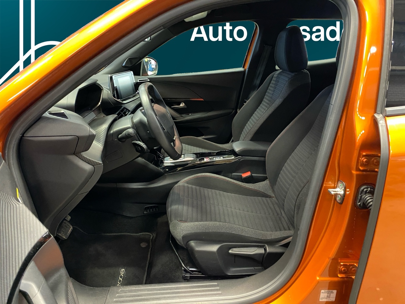 Peugeot e-2008 vaihtoauto