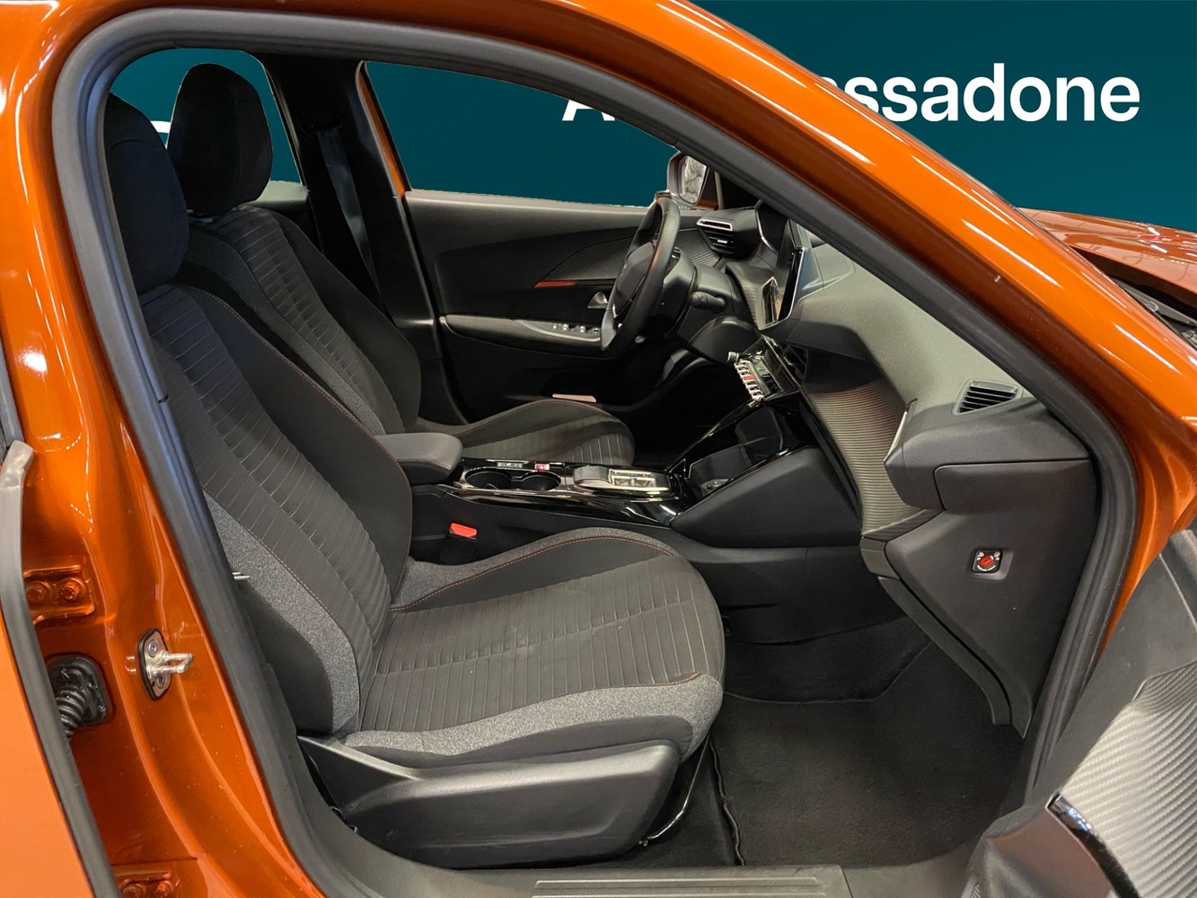 Peugeot e-2008 vaihtoauto