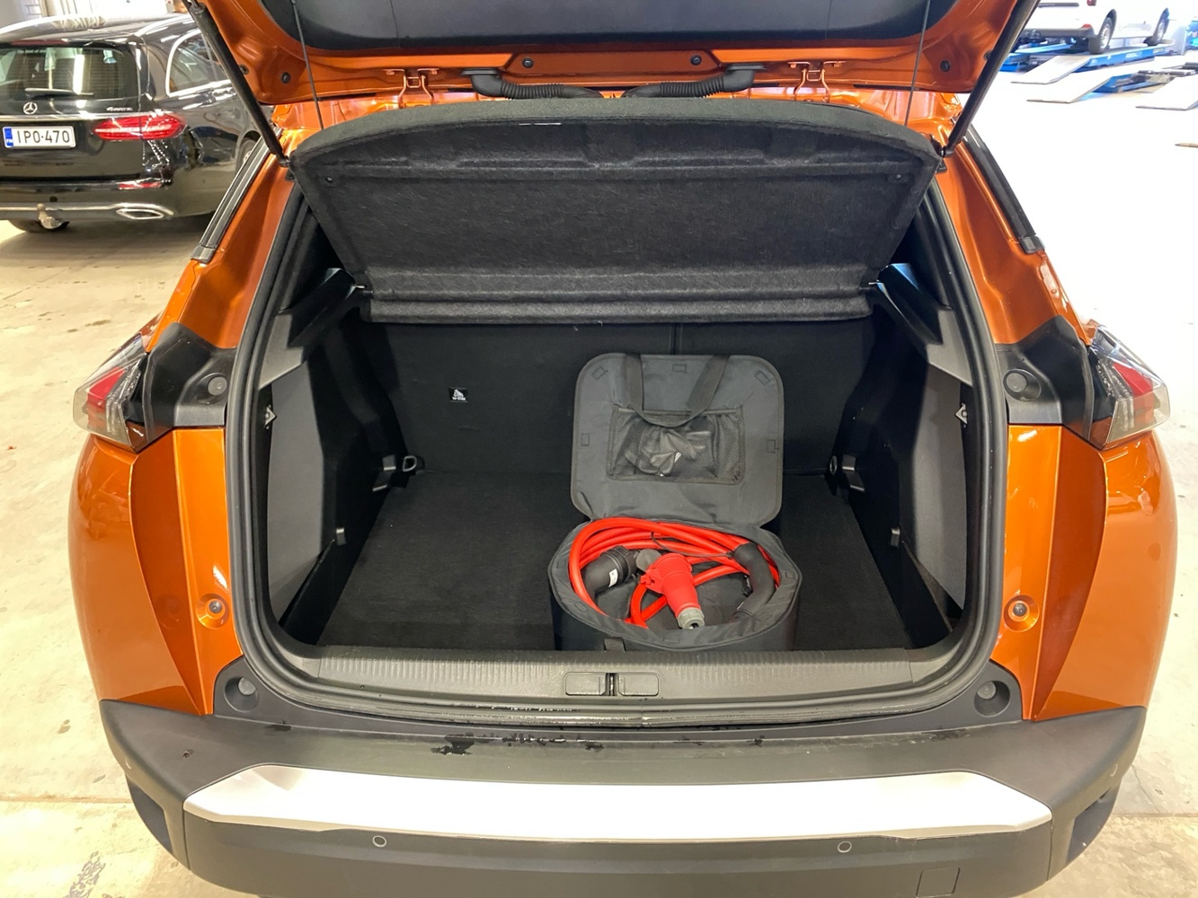 Peugeot e-2008 vaihtoauto