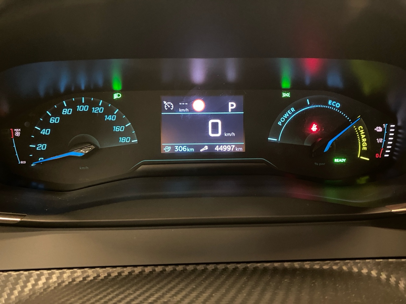 Peugeot e-2008 vaihtoauto