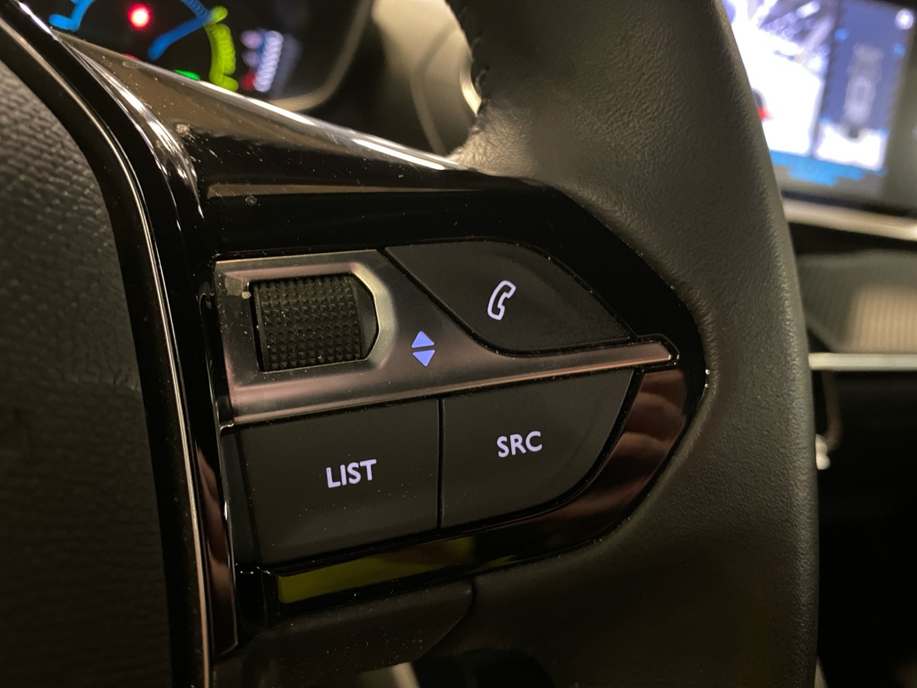 Peugeot e-2008 vaihtoauto