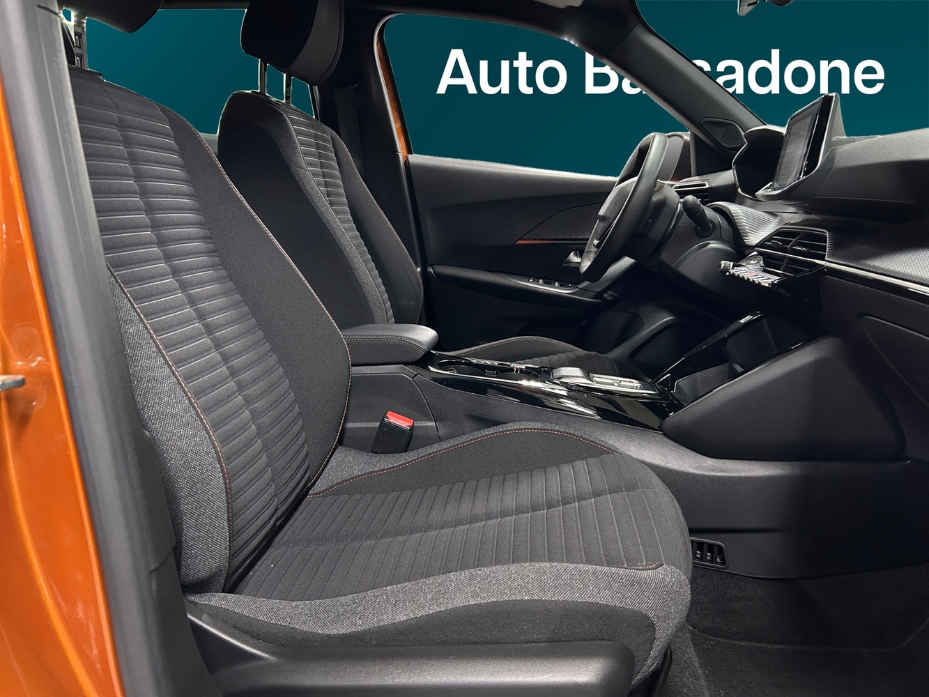 Peugeot e-2008 vaihtoauto