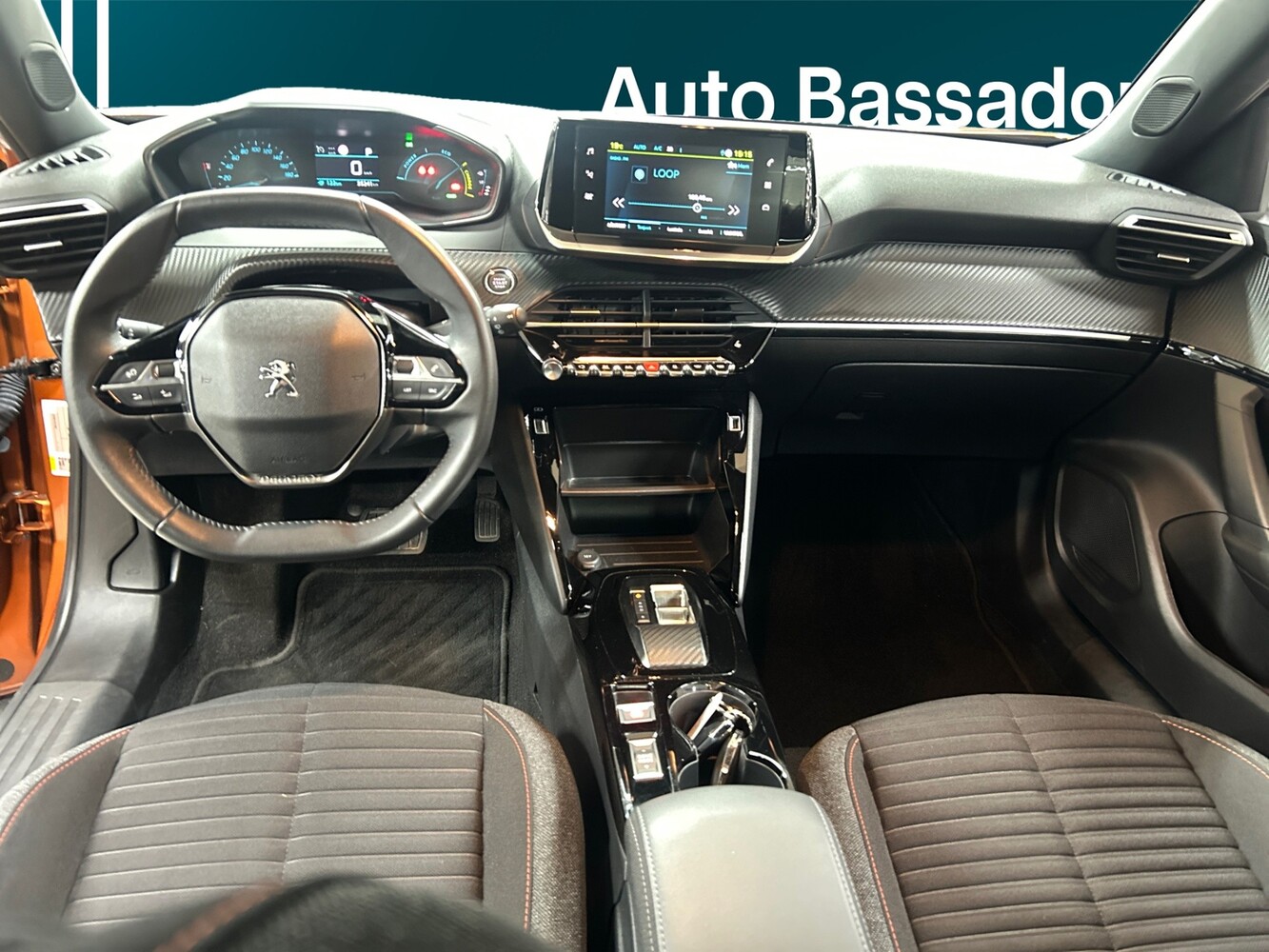 Peugeot e-2008 vaihtoauto
