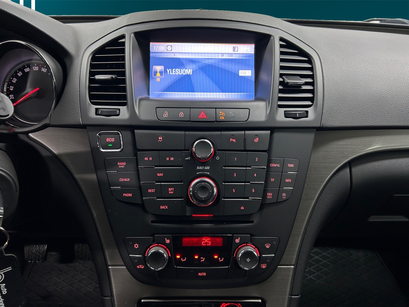 Opel Insignia vaihtoauto
