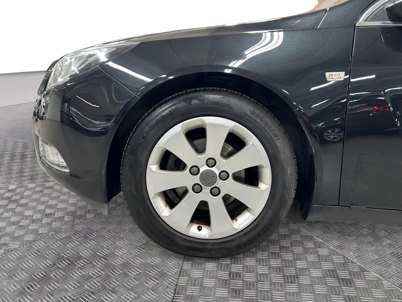 Opel Insignia vaihtoauto