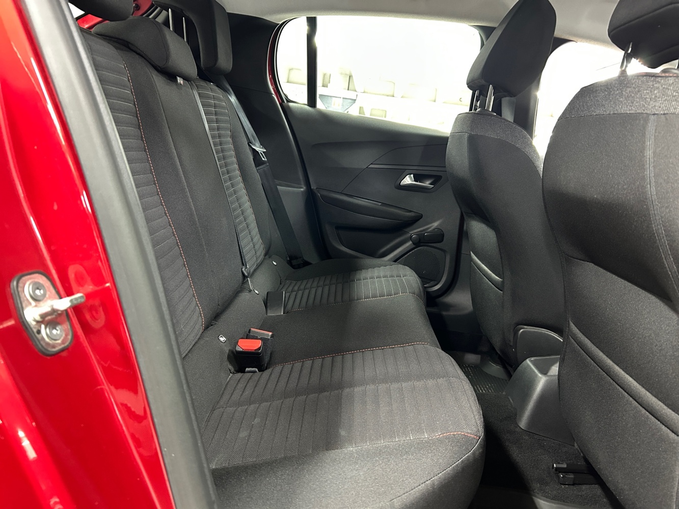 Peugeot 208 vaihtoauto