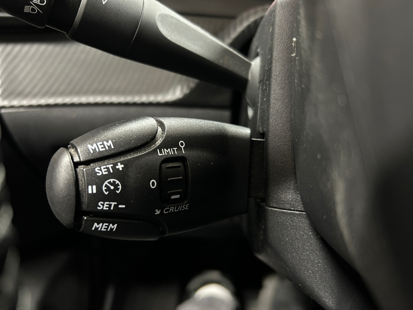 Peugeot 208 vaihtoauto