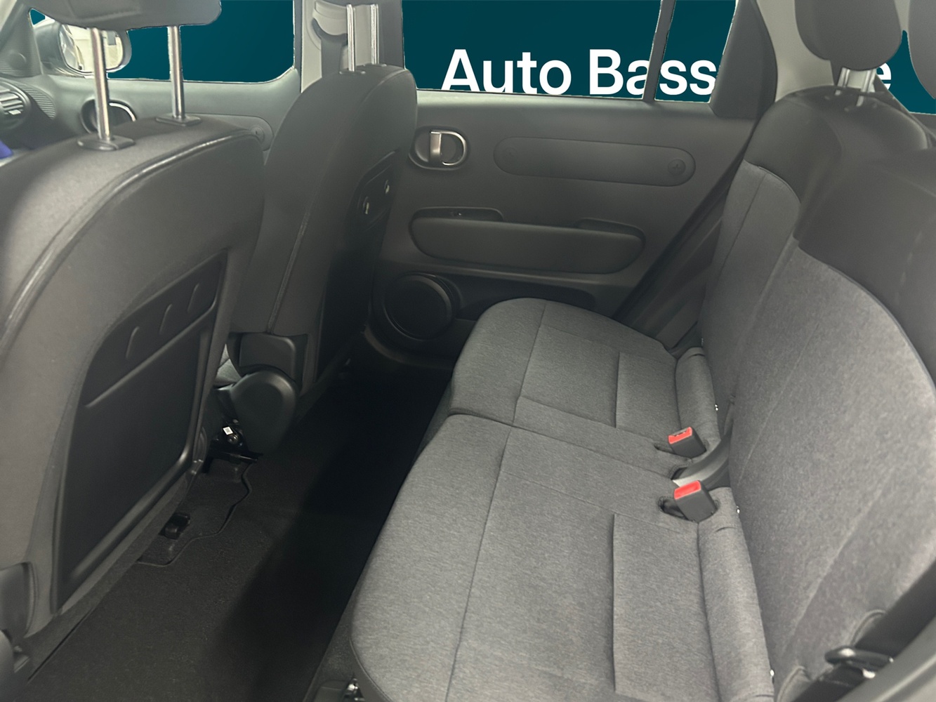 Hyundai INSTER vaihtoauto