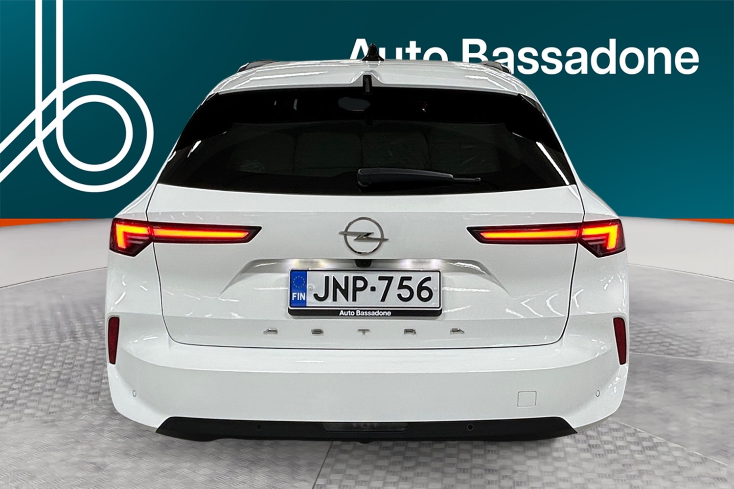 Opel Astra vaihtoauto
