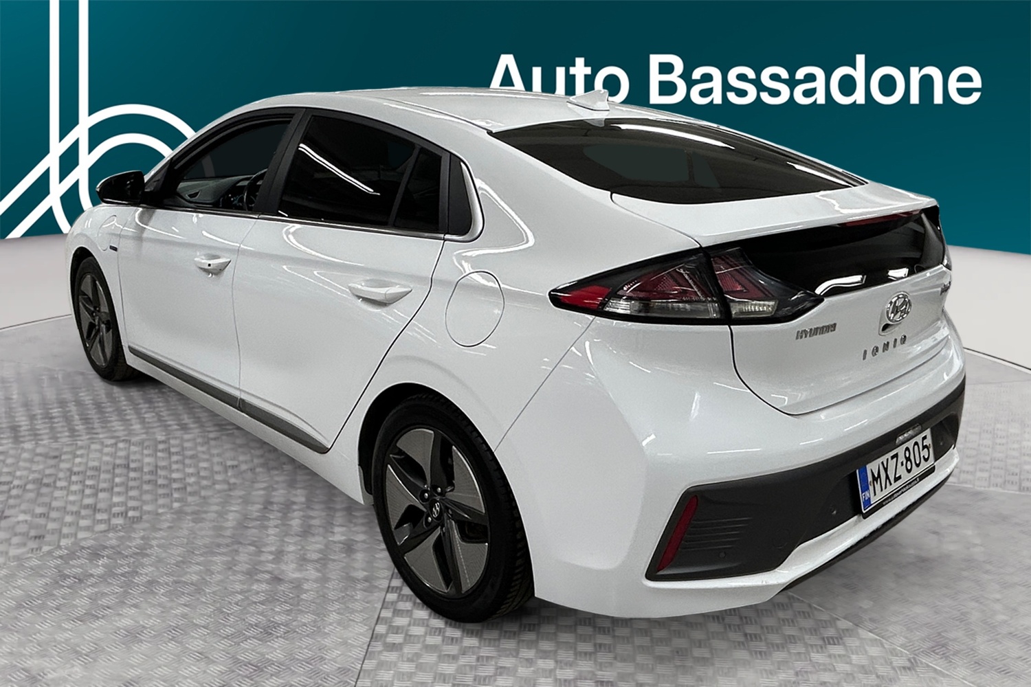 Hyundai IONIQ plug-in vaihtoauto