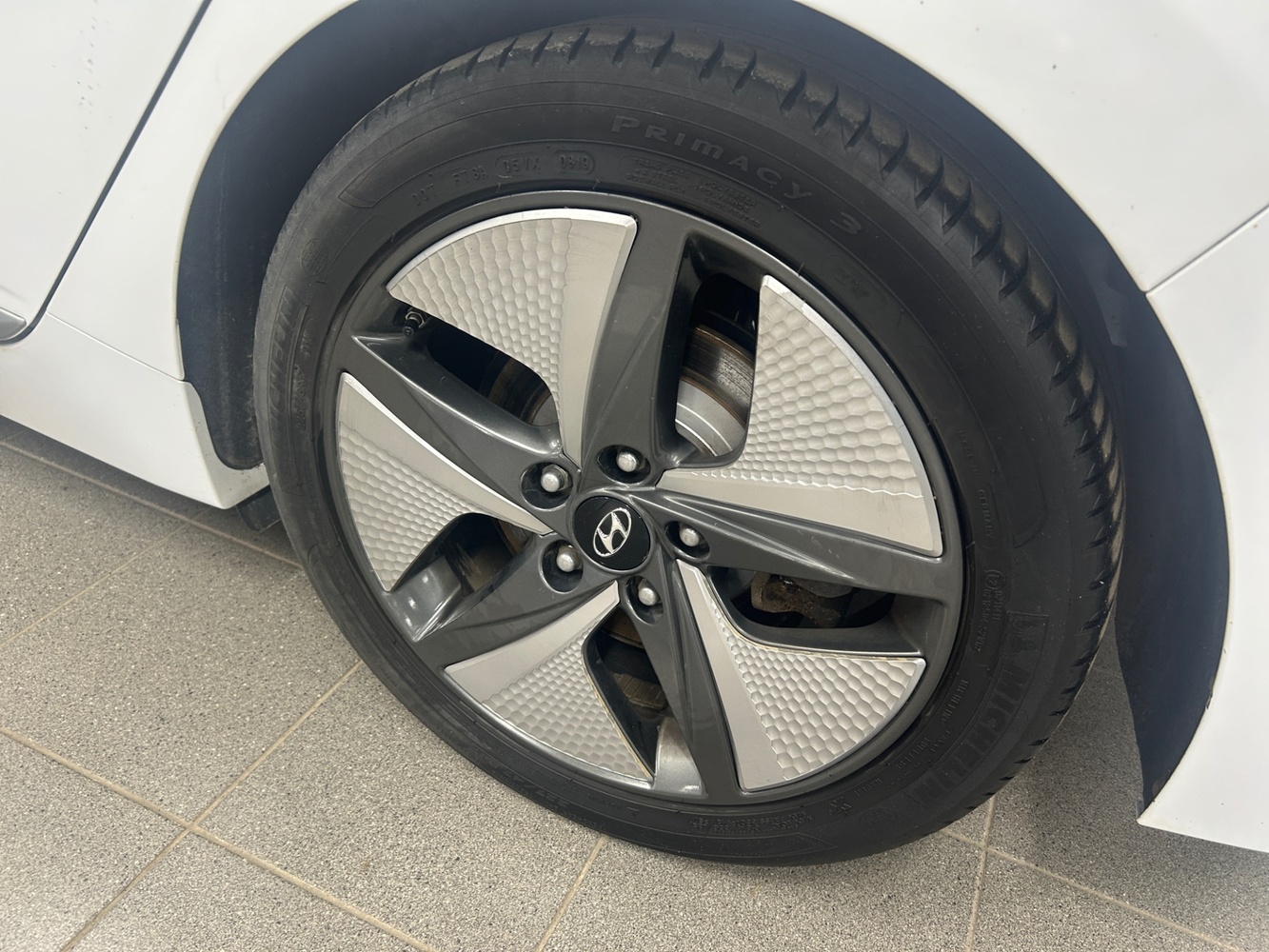 Hyundai IONIQ plug-in vaihtoauto