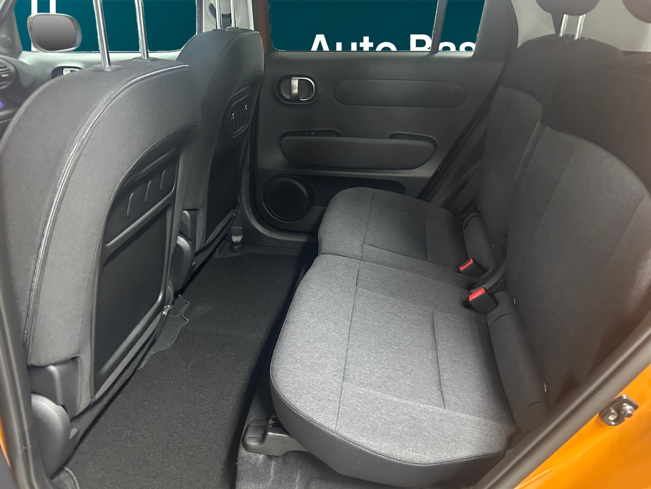 Hyundai INSTER vaihtoauto