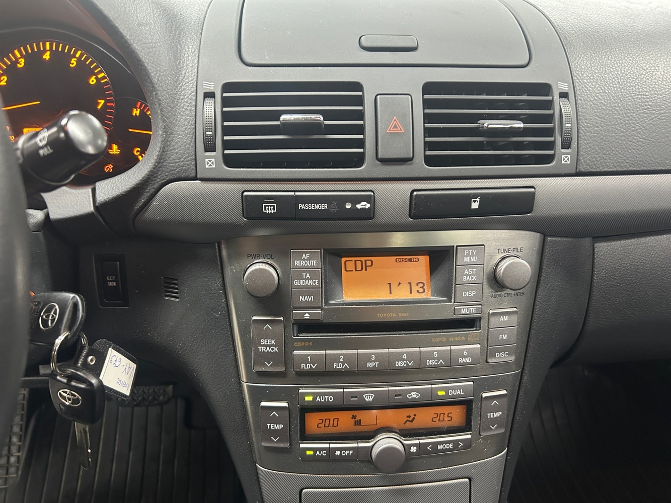 Toyota Avensis vaihtoauto