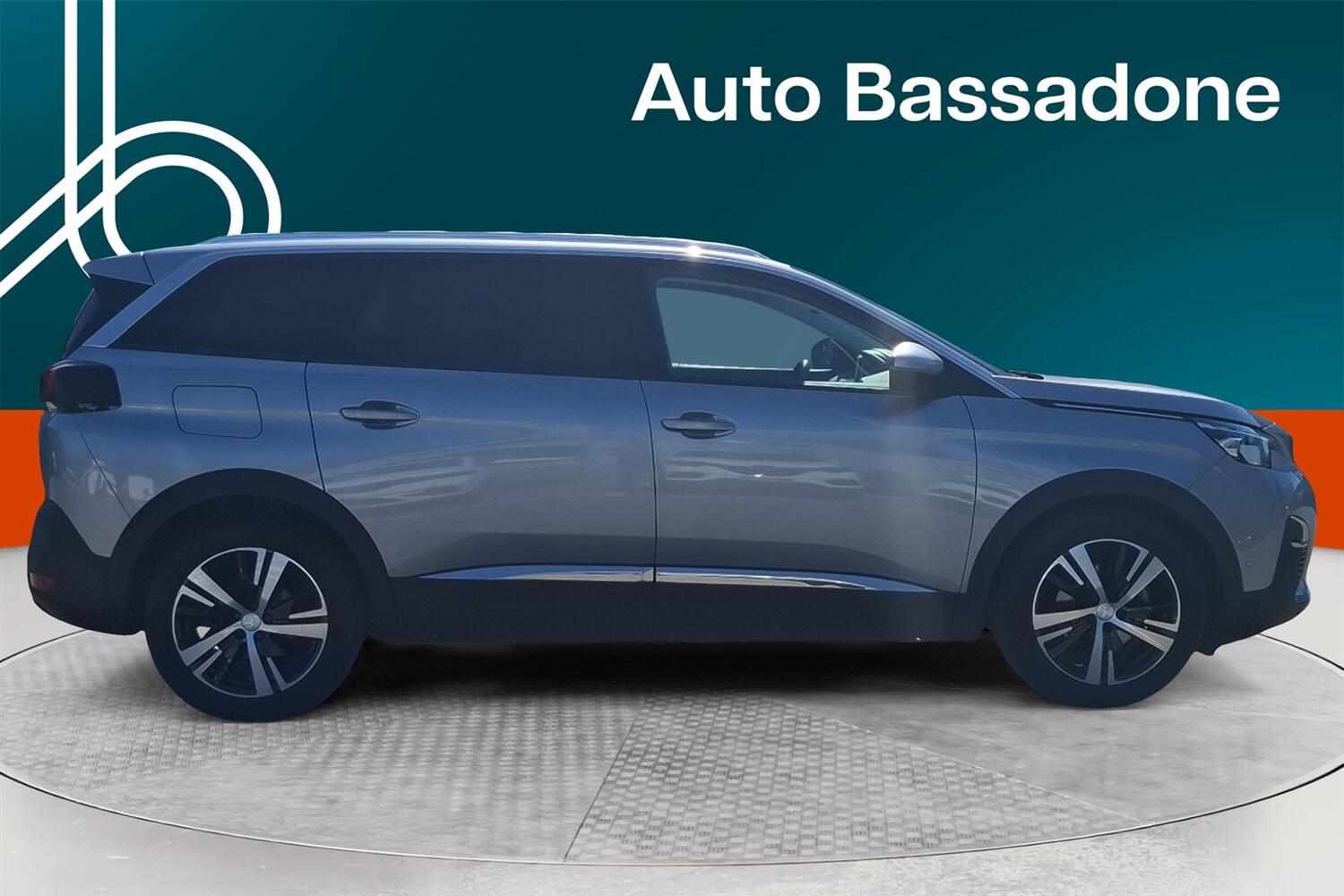 Peugeot 5008 vaihtoauto