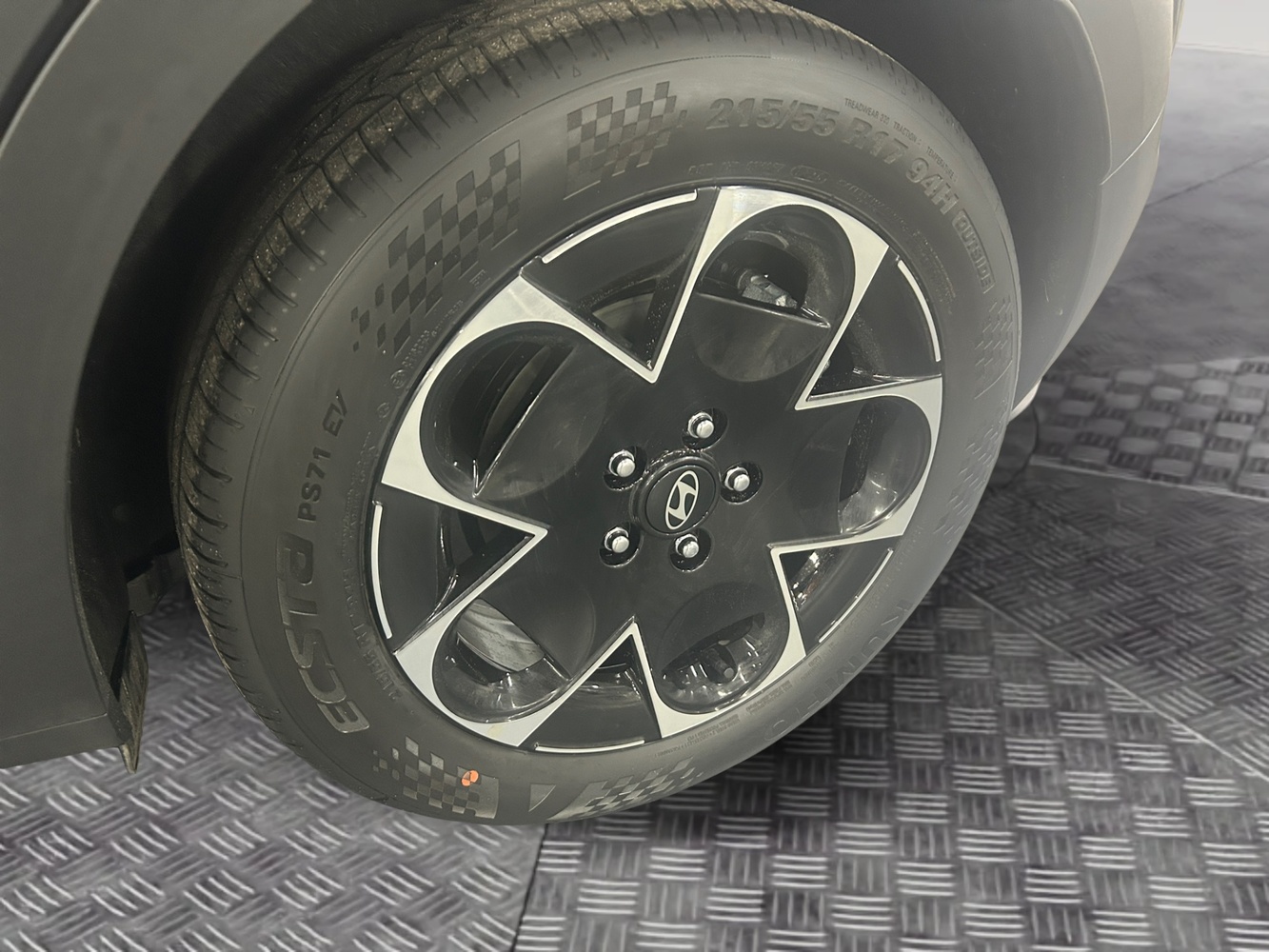 Hyundai IONIQ 3 vaihtoauto