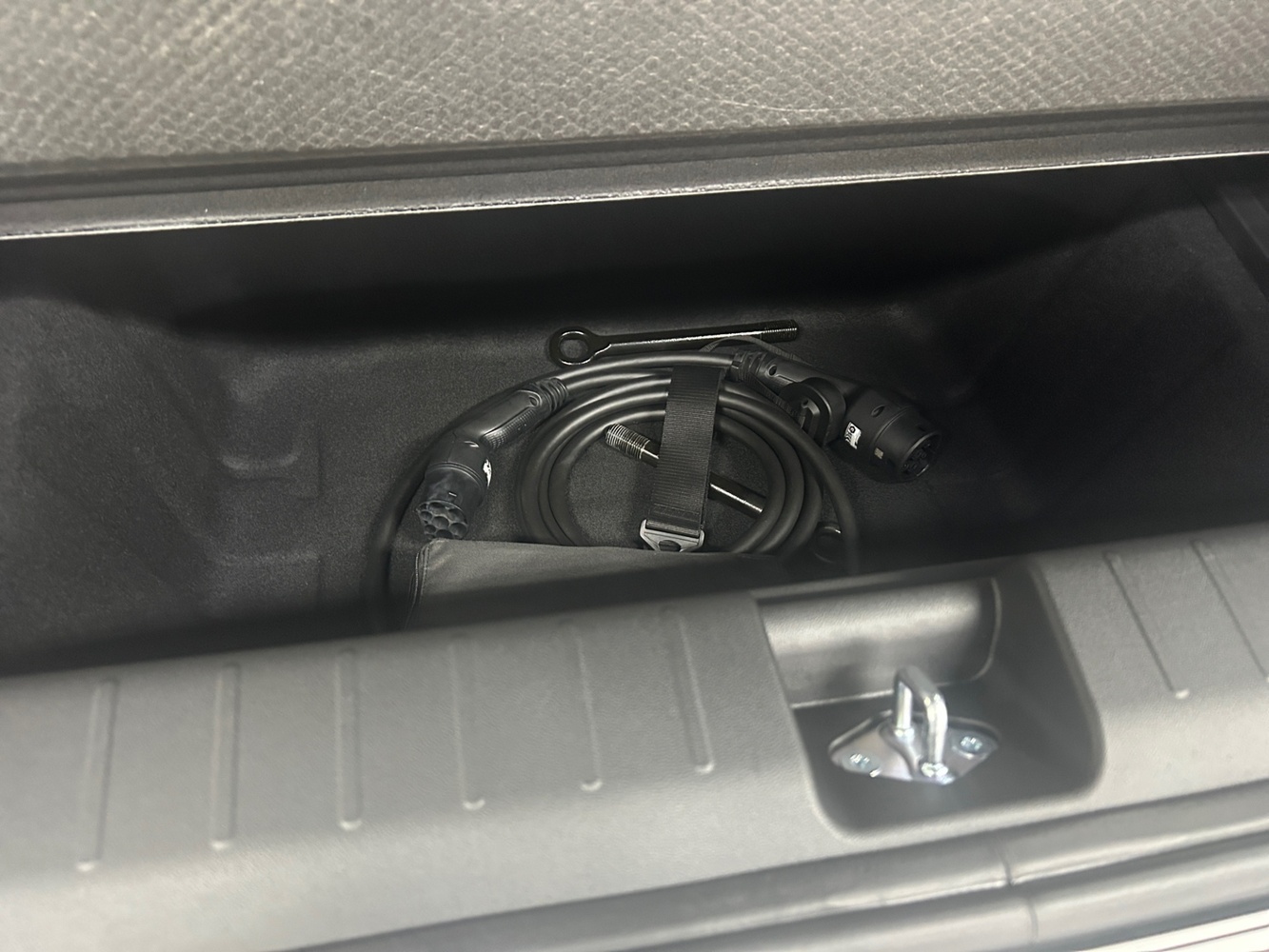 Hyundai IONIQ 3 vaihtoauto
