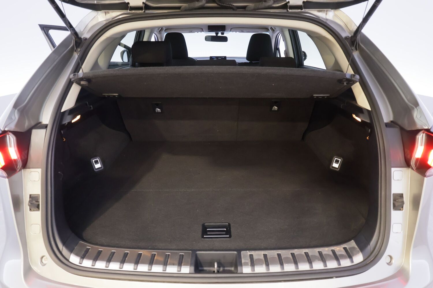 Lexus NX vaihtoauto