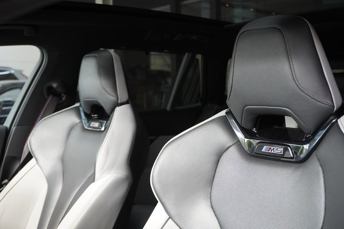 BMW M5 vaihtoauto