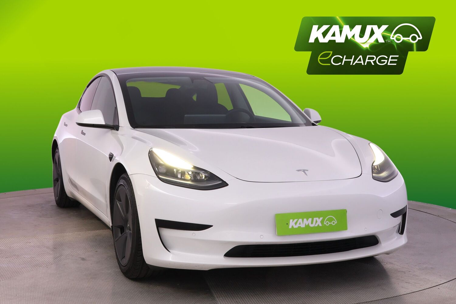 Tesla Model 3 vaihtoauto
