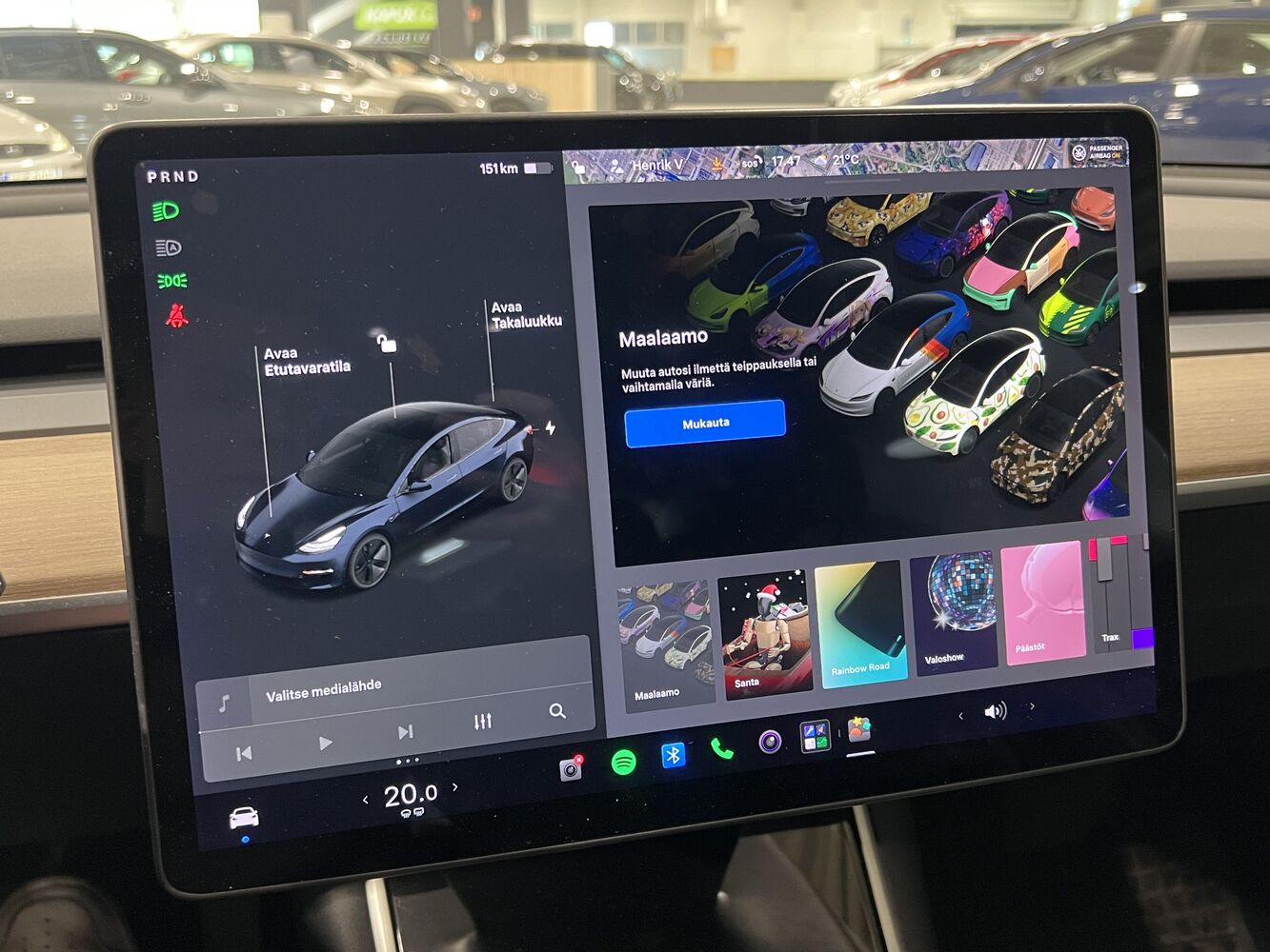 Tesla Model 3 vaihtoauto