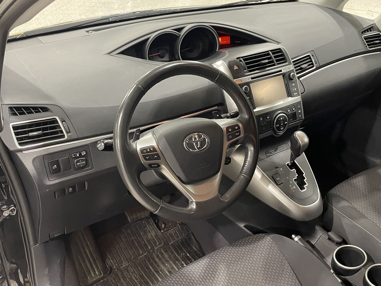 Toyota Verso vaihtoauto