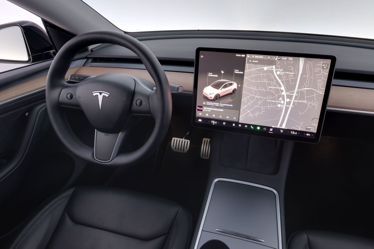 Tesla Model Y vaihtoauto