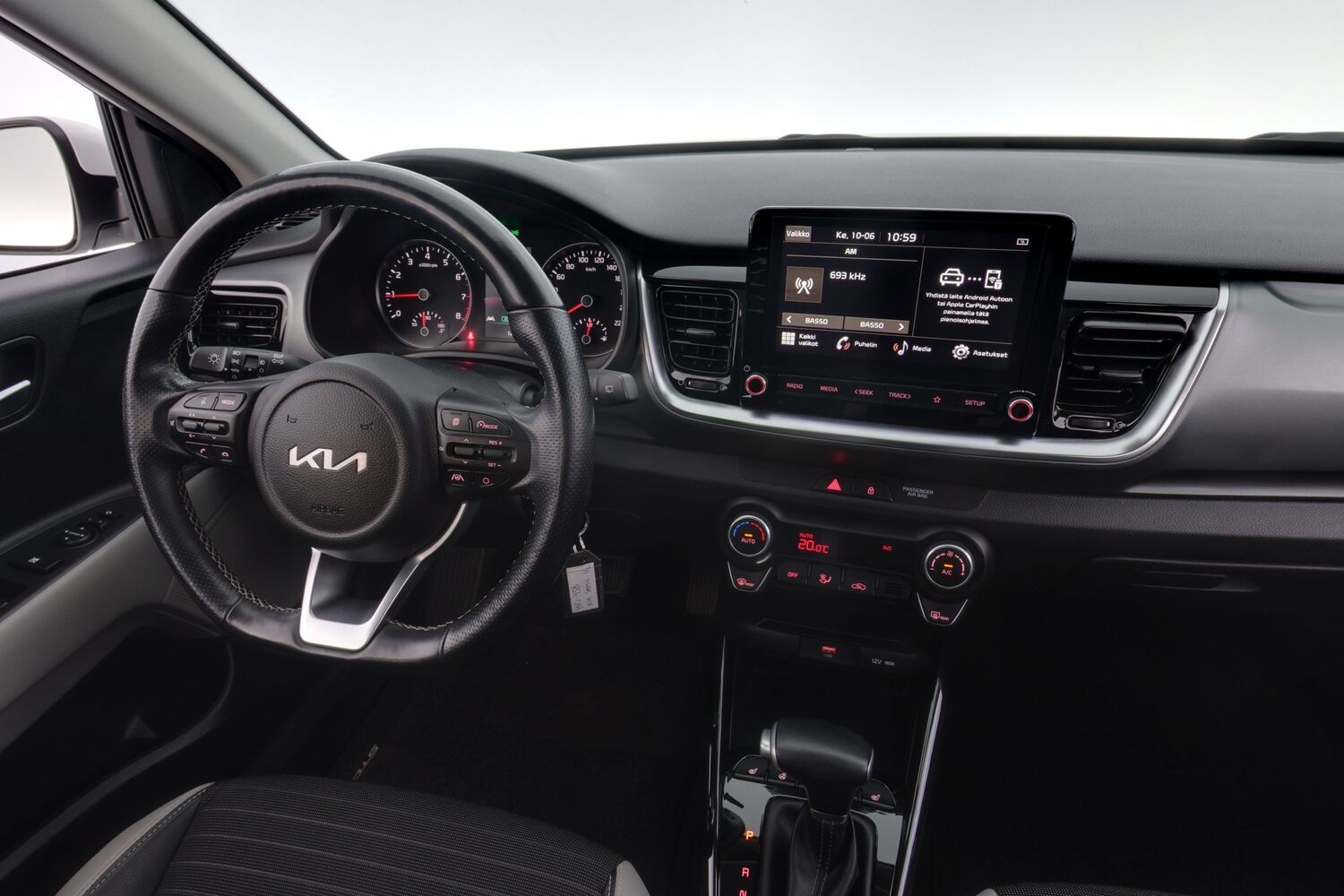 Kia Stonic vaihtoauto