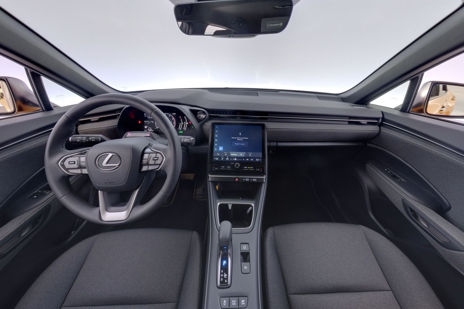Lexus LBX vaihtoauto