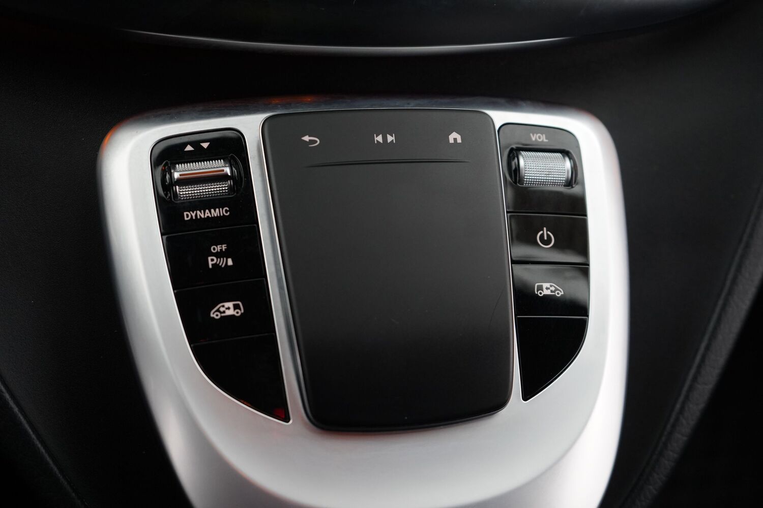 Mercedes-Benz EQV vaihtoauto