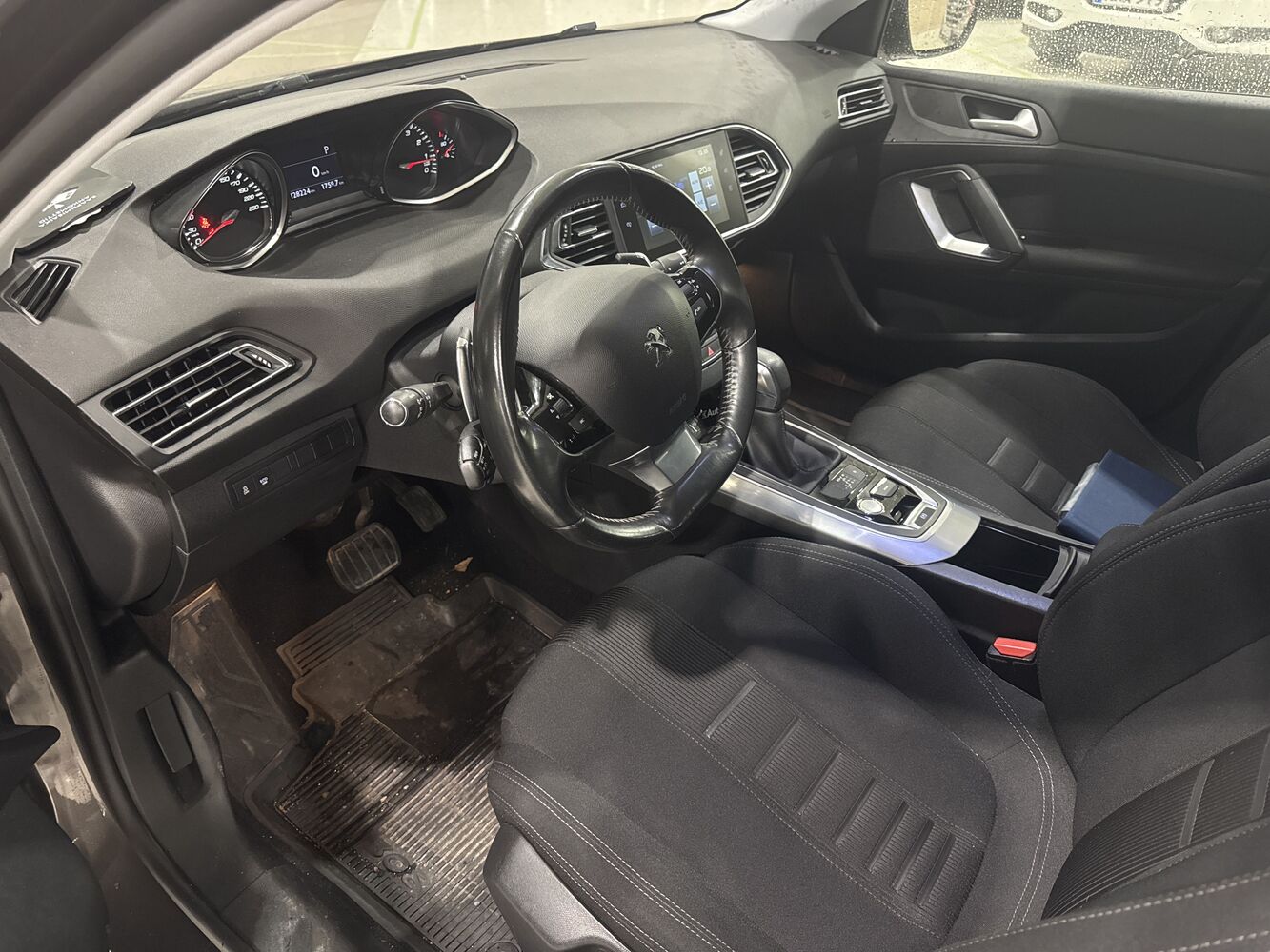 Peugeot 308 vaihtoauto