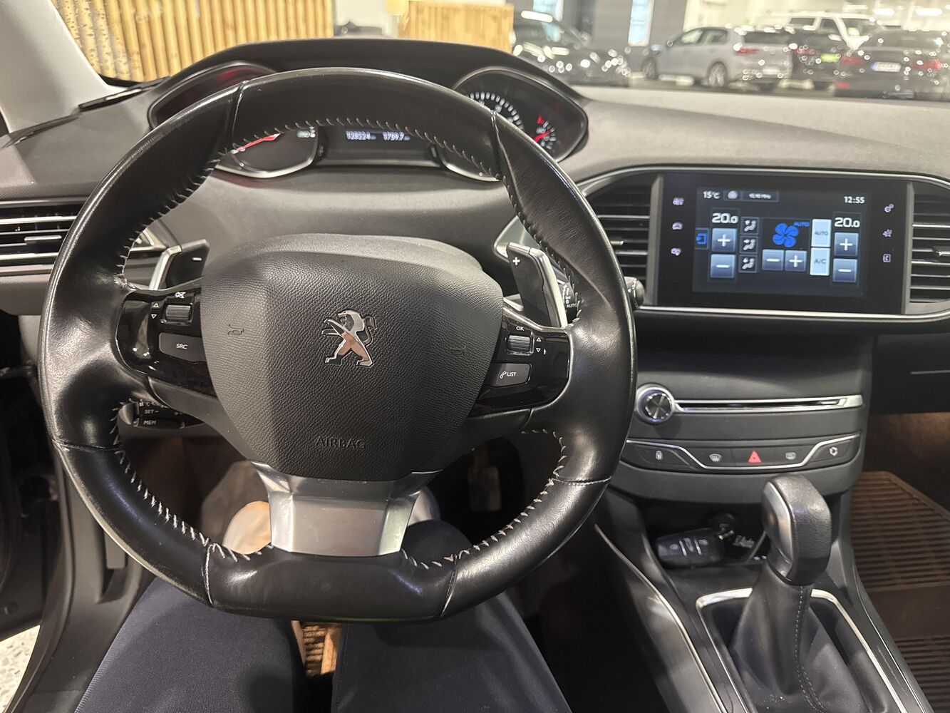 Peugeot 308 vaihtoauto