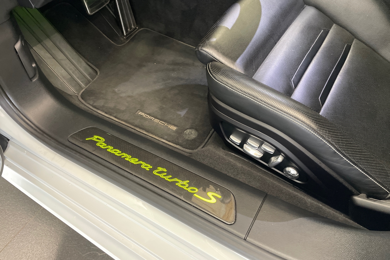 Porsche Panamera vaihtoauto