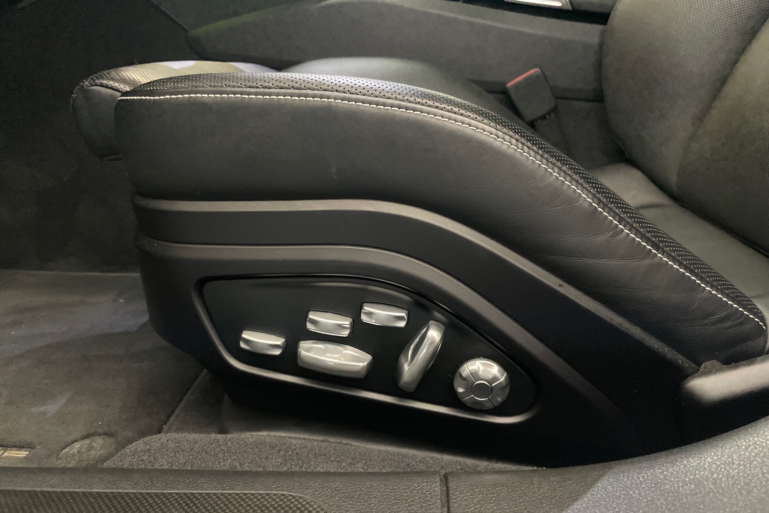 Porsche Panamera vaihtoauto