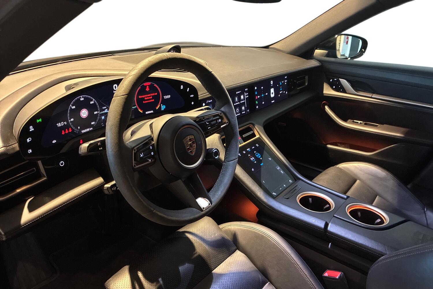 Porsche Taycan vaihtoauto